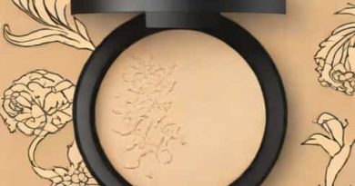 Kat Von D Translucent Powder